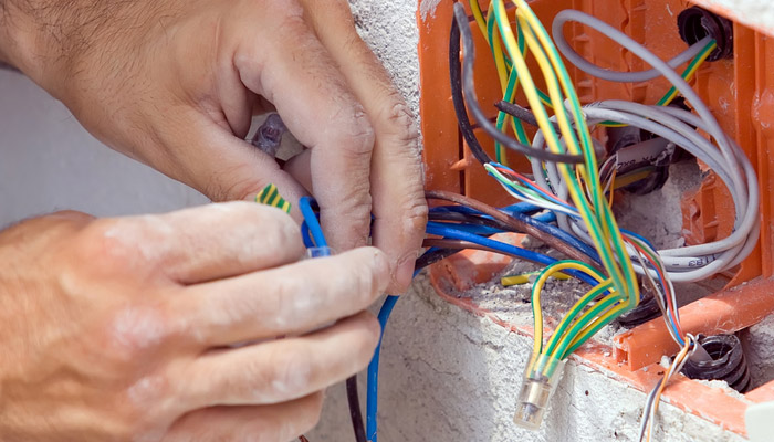 Rénovation électrique à Arras – Mise aux normes électriques près